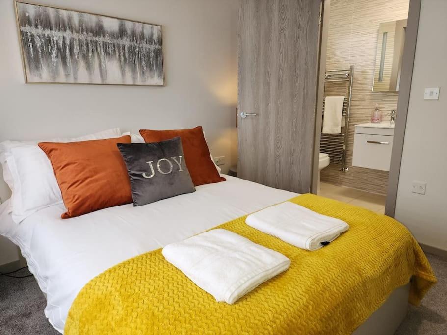 Horizon House, Modern 2-Bedroom Flat 2, Parking, Netflix, Оксфорд Экстерьер фото